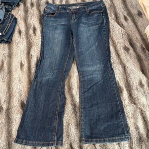 Maurice’s Boot Cut Curvy Denim Jeans 14